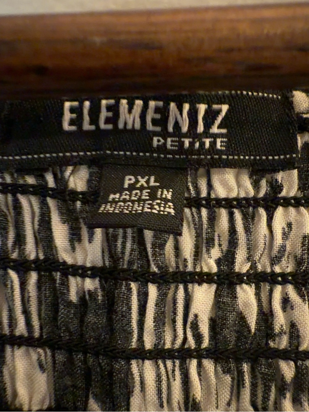 Elementz Petite XL Black White Boho Ikat Smocked Rayon Maxi Dress - Picture 5 of 8